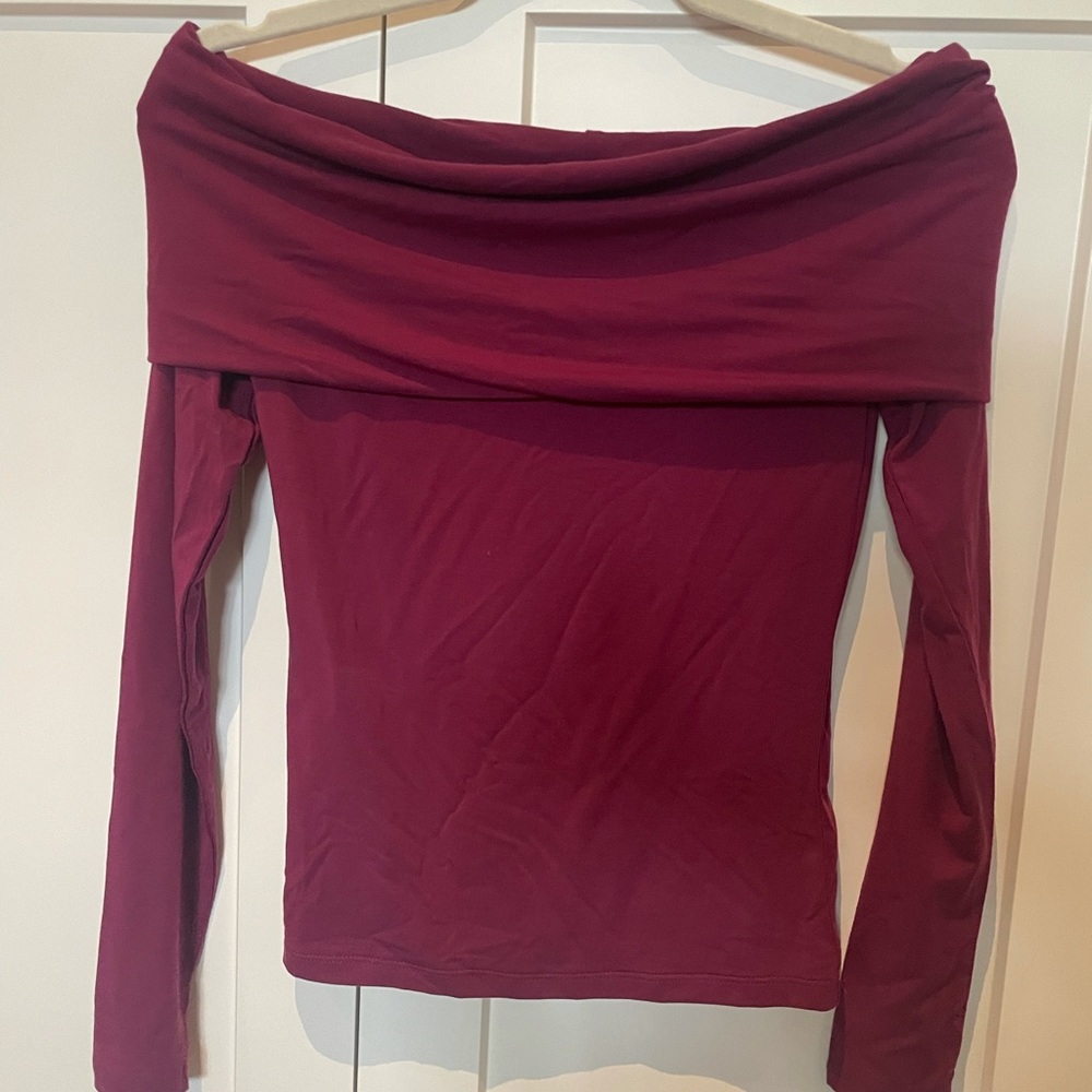Aritzia Top